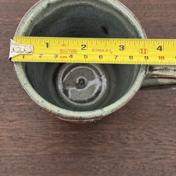 Studio Art Pottery Mug Green Brown Raised Abstract Swirl Striped Handle Signed - Picture 12 of 14